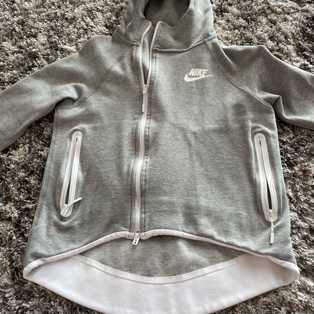Nike tech fleece jacket size xs